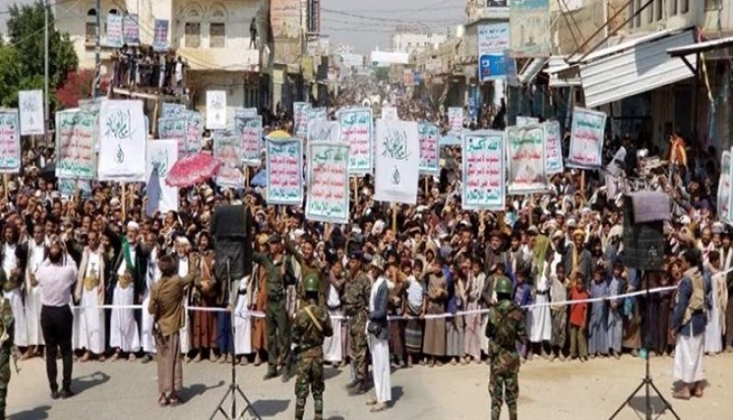 Yemen Halkı, Zeyd bin Ali'nin Şehadet Yıl Dönümünde Amerikan Karşıtı Protestolar Düzenledi 