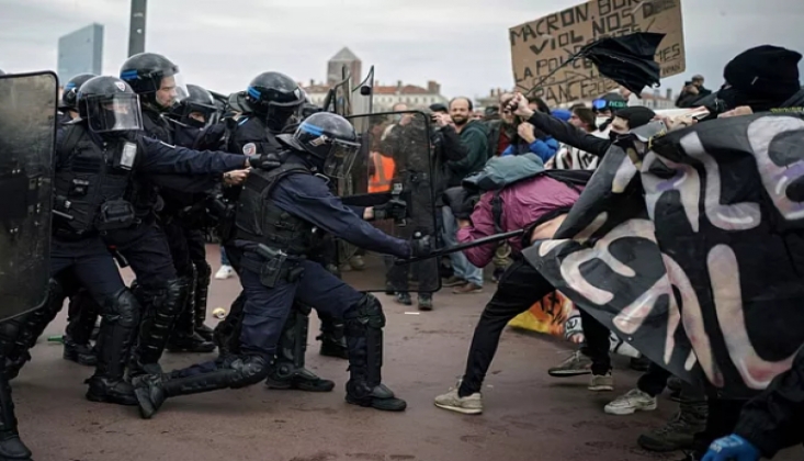 Fransa'da Kitlesel Grevler 10. Haftasında