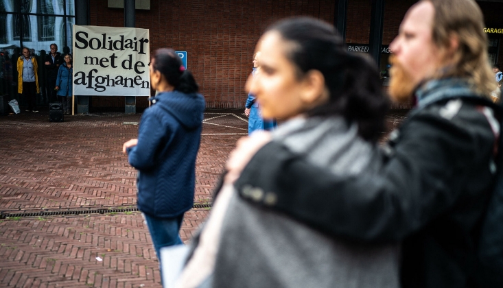 Hollanda'da Afgan Sığınmacıları Protesto Gösterisi Kontrolden Çıktı