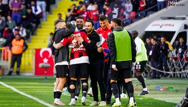 Gaziantep FK, Tümosan Konyaspor 3-1 Yendi