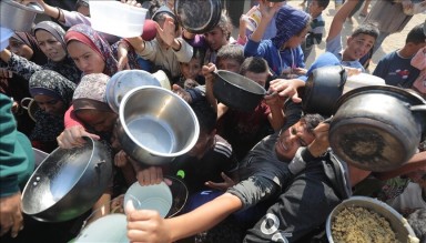 Siyonist İsrail Gazze'de Açlığı Silah Olarak Kullanıyor