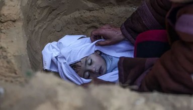 Gazze’de Şehit Sayısı 61 bin 897'ye Yükseldi