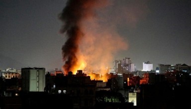 İşgalci ABD'den Yemen'e Hava Saldırısı: 8 Şehit