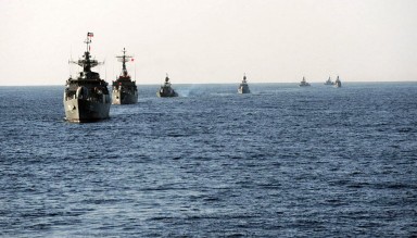 Hürmüz Yakınlarındaki Gemiler Alışılmadık Mesajlar Veriyor