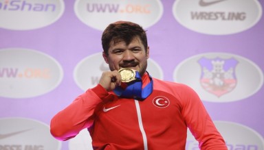 Ali Cengiz Altın Madalya Kazandı!