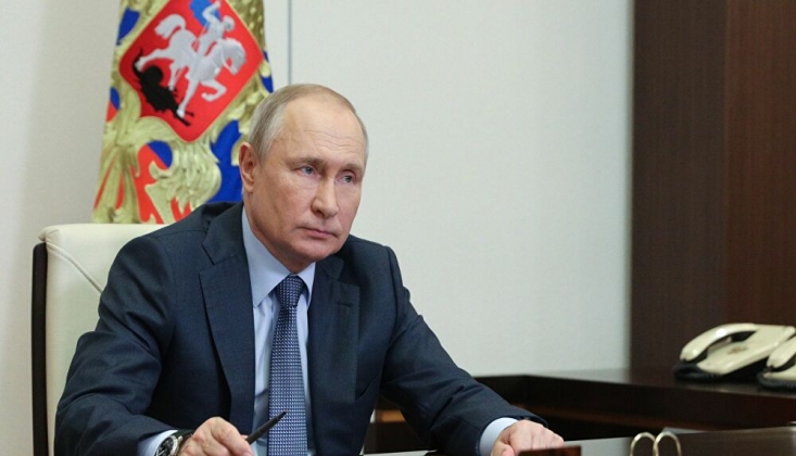 Putin, Herson Ve Zaporojye'nin Bağımsızlıklarını Tanıyan Kararnameleri İmzaladı