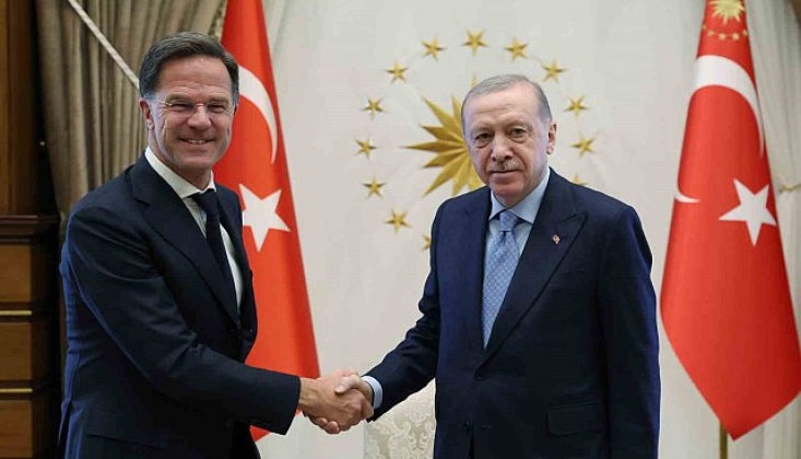 Rutte'den, Cumhurbaşkanı Erdoğan'a Telefon