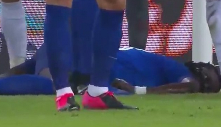 Bafetimbi Gomis yine Sahada Bayıldı!