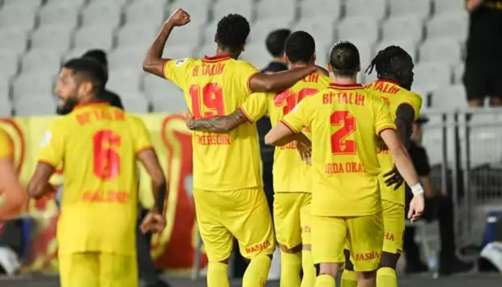 Göztepe'ye 2 Gol Yetti! Fatih Karagümrük Puanla Tanışamadı
