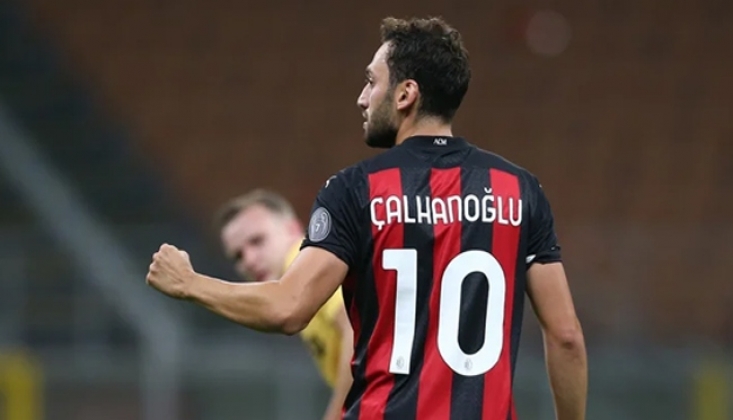 Hakan Çalhanoğlu Galatasaray'a Mı Geliyor?