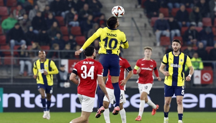 Fenerbahçe, Hollanda'da AZ Alkmaar Karşısında Üzdü