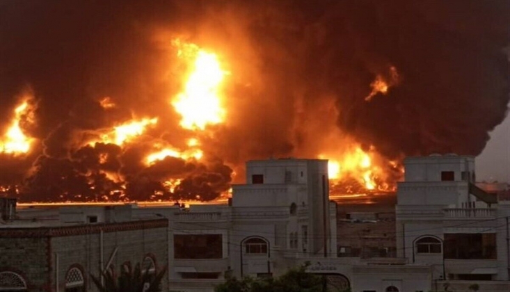 Siyonist İsrail, Yemen’de Liman Ve Çimento Fabrikasını Vurdu