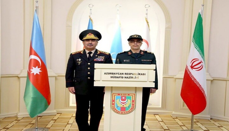 İran Genelkurmay Başkanı, Azerbaycan Savunma Bakanı İle Görüştü