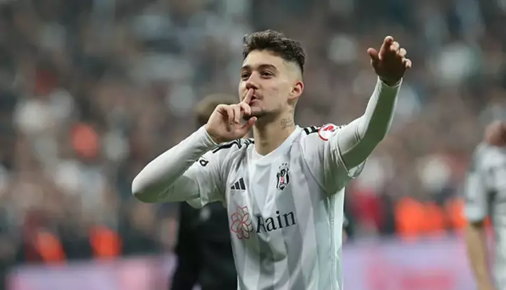 Milli Takım'da Sakatlanan Ernest Muci'den Beşiktaş'a Kötü Haber