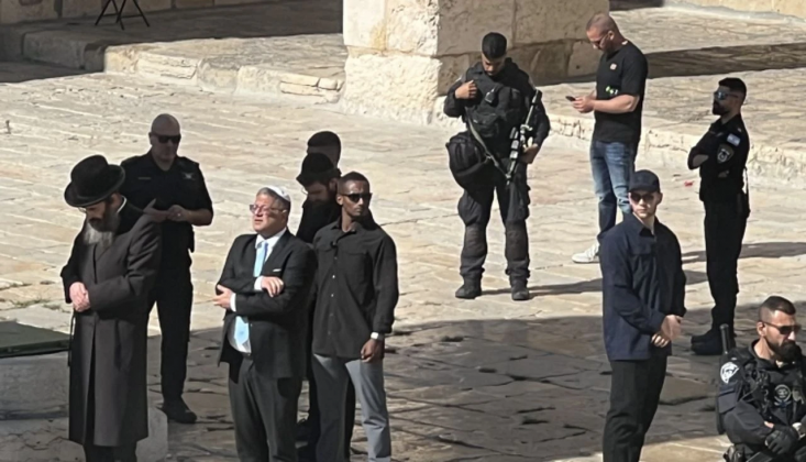 Siyonist Bakandan Polis Koruması Altına Yine Mecid-i Aksa’ya Baskın