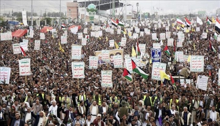 Yemen'de Milyonluk Protesto Gösterisi