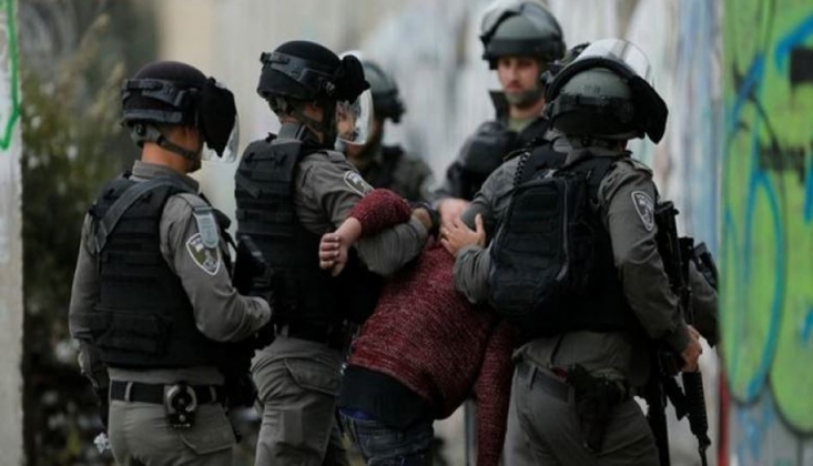 İşgal Güçleri 3 Filistinliyi Tutukladı 