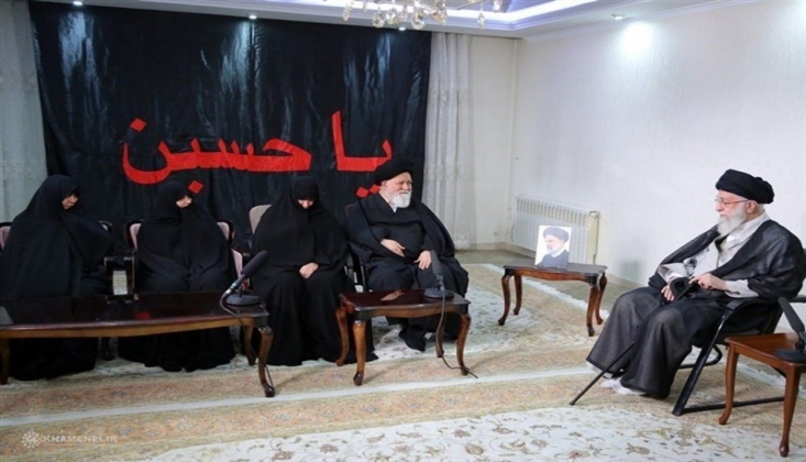 İmam Hamanei: Reisi'nin Cenaze Töreni İran'ın Gücünü Gösterdi