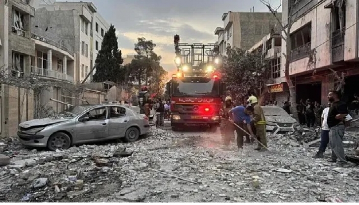 İsrail Bomba Yüklü Araçlarla Sivillere Saldırdı
