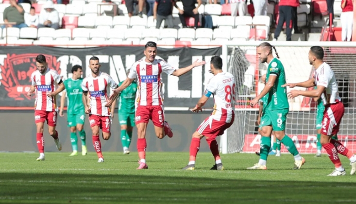 Antalyaspor Sahasında Bodrum FK'yı 3-2 Mağlup Etti