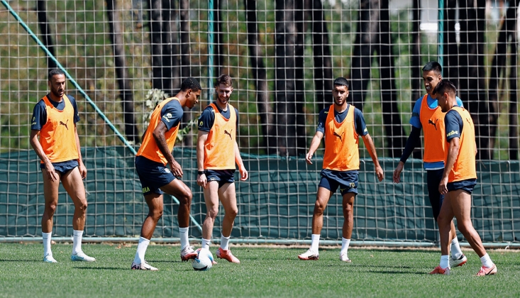 Fenerbahçe'nin Rizespor Maçı Kadrosu Belli Oldu