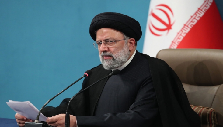 İran Cumhurbaşkanı: Batı'daki Öğrenci Hareketleri Durdurulamaz