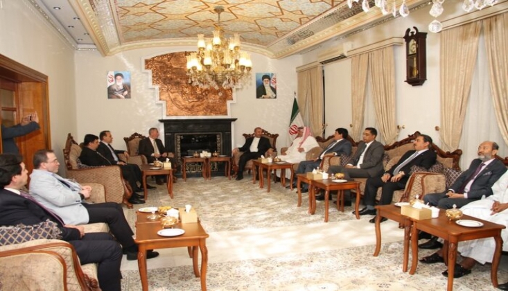 İran, Arabistan ve Suriye Büyükelçileri Uzun Bir Aradan Sonra İftar Yemeğinde Bir Araya Geldi
