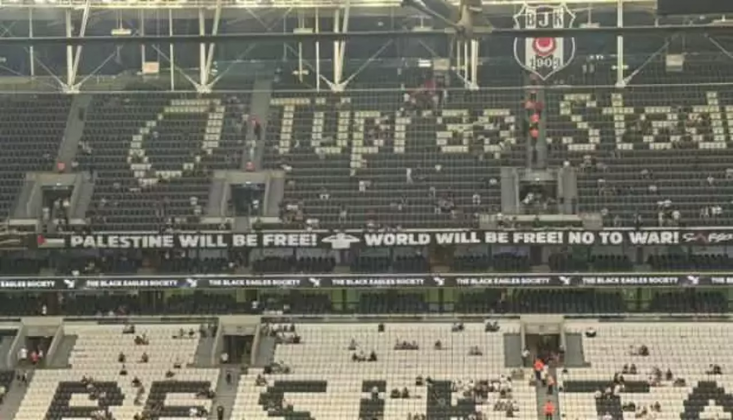 Beşiktaş Taraftarından Filistin'e Özel Pankart!
