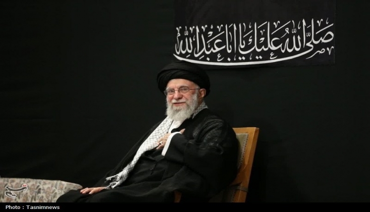 El-Ahbar: İmam Hamanei’nin Aşura Gecesi'ndeki Varlığının Anlamlı Mesajı