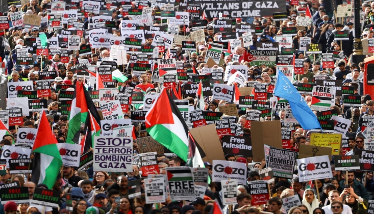 Londra’da On Binlerce Kişiden Gazze’ye Destek; Silah Satışına ve Ablukaya Son