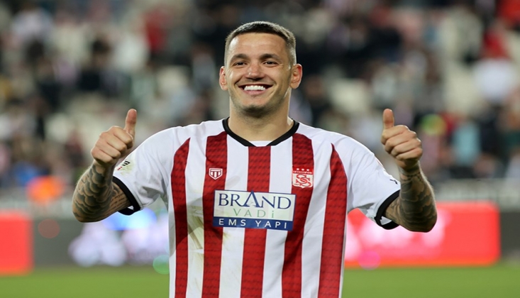 Sivasspor'da Rey Manaj'a İtalyan Devi Talip Oldu!