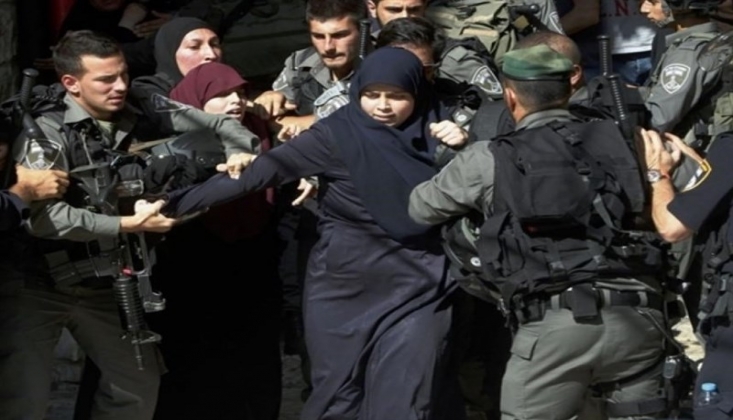 Siyonist Rejim 2 Bin 600’ü Kadın, 135 Bin Filistinliyi Gözaltına Aldı