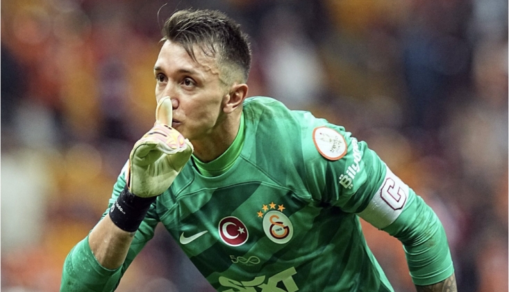 Galatasaray'da Muslera'nın Yerini Alacak İsim Açıkladı!