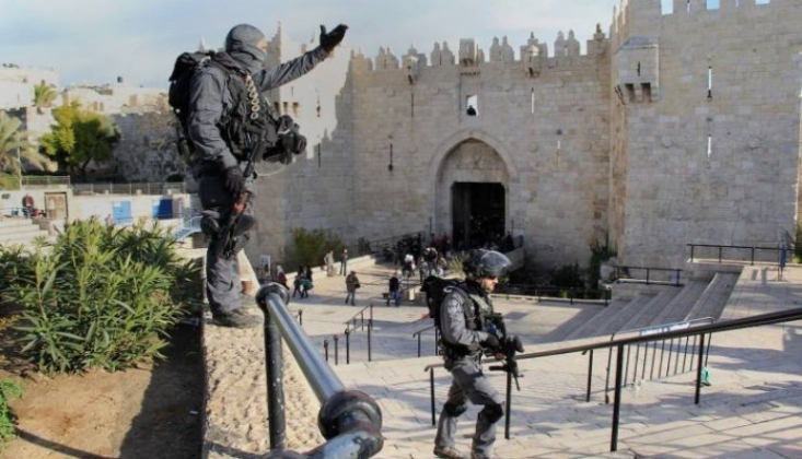 İşgalciler Kudüs'te Bir Çocuğa Saldırdı