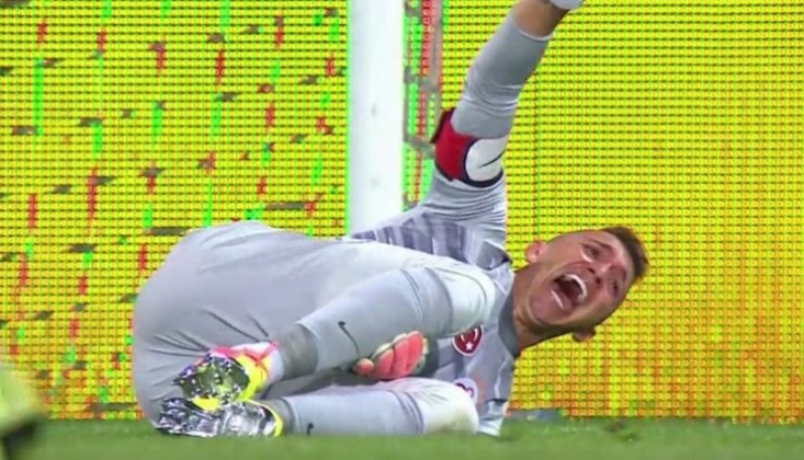 Uruguay Fernando Muslera'ya Ağlıyor!