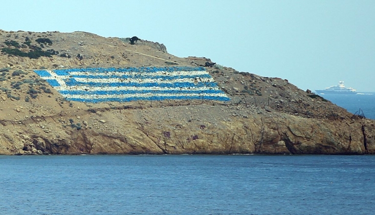 Yunanistan ‘Silahsız’ Adalarda Tanklarla Tatbikat Yaptı
