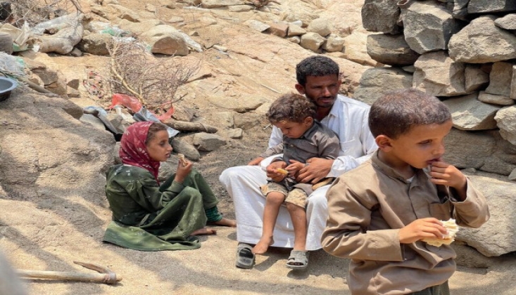 WFP: Yemen Halkı Karınlarını Doyurmak İçin Ağaç Yapraklarıyla Besleniyor