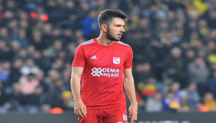 Emre Kılınç'tan Galatasaray'a 4 Yıllık İmza!