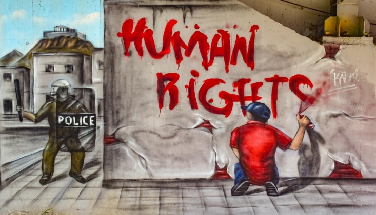 AKP, Batı’nın İnsan Hakkı İhlallerini Raporlaştırdı: 12 Ülkeden 548 İhlal Var