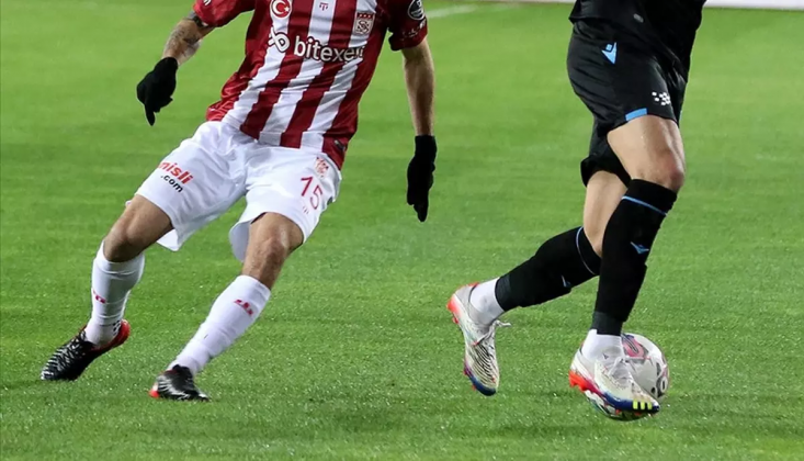 Süper Lig'de Yarın Sivasspor, Trabzonspor'a Konuk Olacak