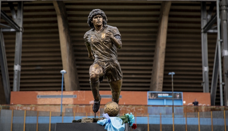 Napoli, Maradona'yı Unutmadı!