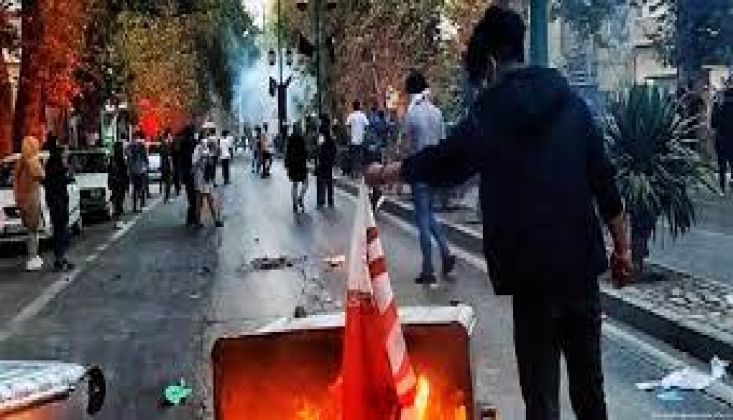 İran İstihbarat Bakanlığı: Gösterilerde 9 Yabancı Uyruklu Tutuklandı