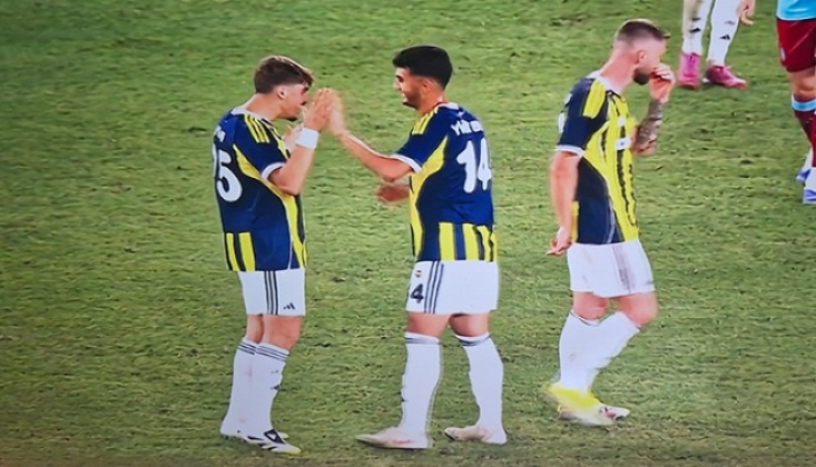 Fenerbahçe Feyenoord'u Fena Dağıttı