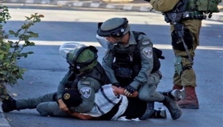 Siyonist Güçler, Batı Şeria'da Bir Filistinliyi Gözaltına Aldı