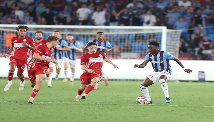 Trabzonspor, Antalyaspor'un Fişini İlk Yarıda Çekti