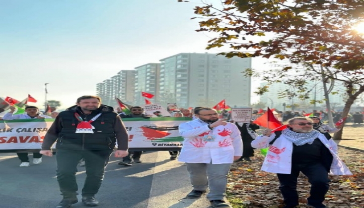 Türkiye’nin Birçok Şehrindeki Hekimlerden İsrail'e Karşı "Sessiz Yürüyüş"