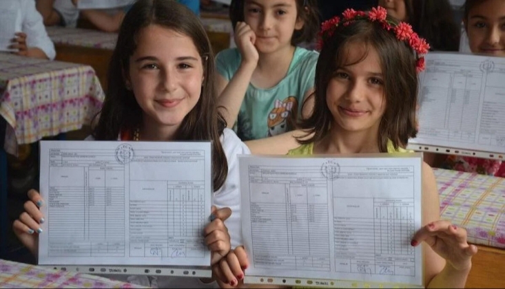 Karne Dağıtım Saati 20 Haziran: Bugün Karneler Saat Kaçta Verilecek?
