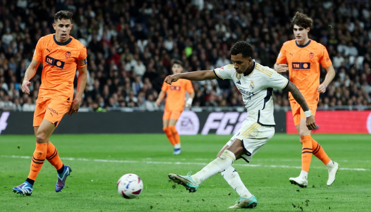 Real Madrid, Valencia'yı 5-1 Yendi