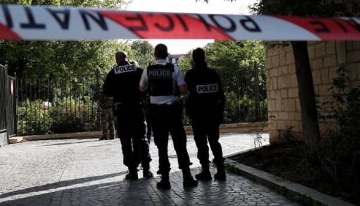 Fransa'da Bıçaklı Saldırı: 6 Çocuk Yaralandı