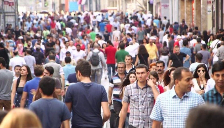 Türkiye’de Her 10 Kişiden 8’i Geçinemiyor